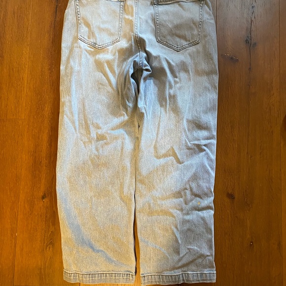 Cropped Tall Old Navy High Rise Jeans - Picture 3 of 9